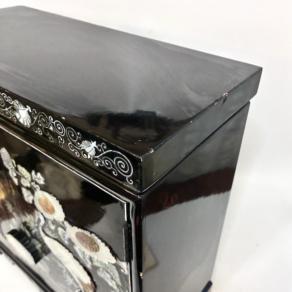 Vintage Chinese Mother of Pearl Inlay Jewelry Cabinet Lacquer Crane Box - Picture 12 of 16